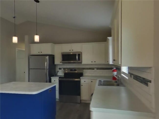 Building Photo - 7326 Lander Ave NE