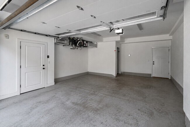 Building Photo - 145 Stoughton St