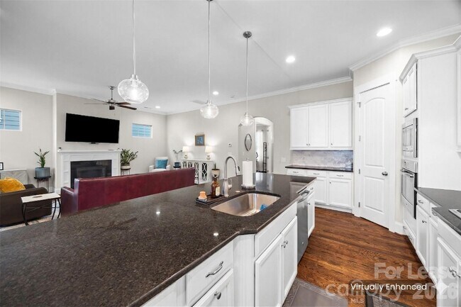 Building Photo - 522 Spring Landing Dr