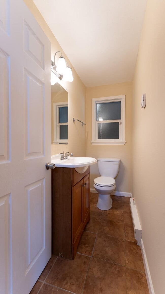 Building Photo - 2 bedroom in Mountlake Terrace WA 98043