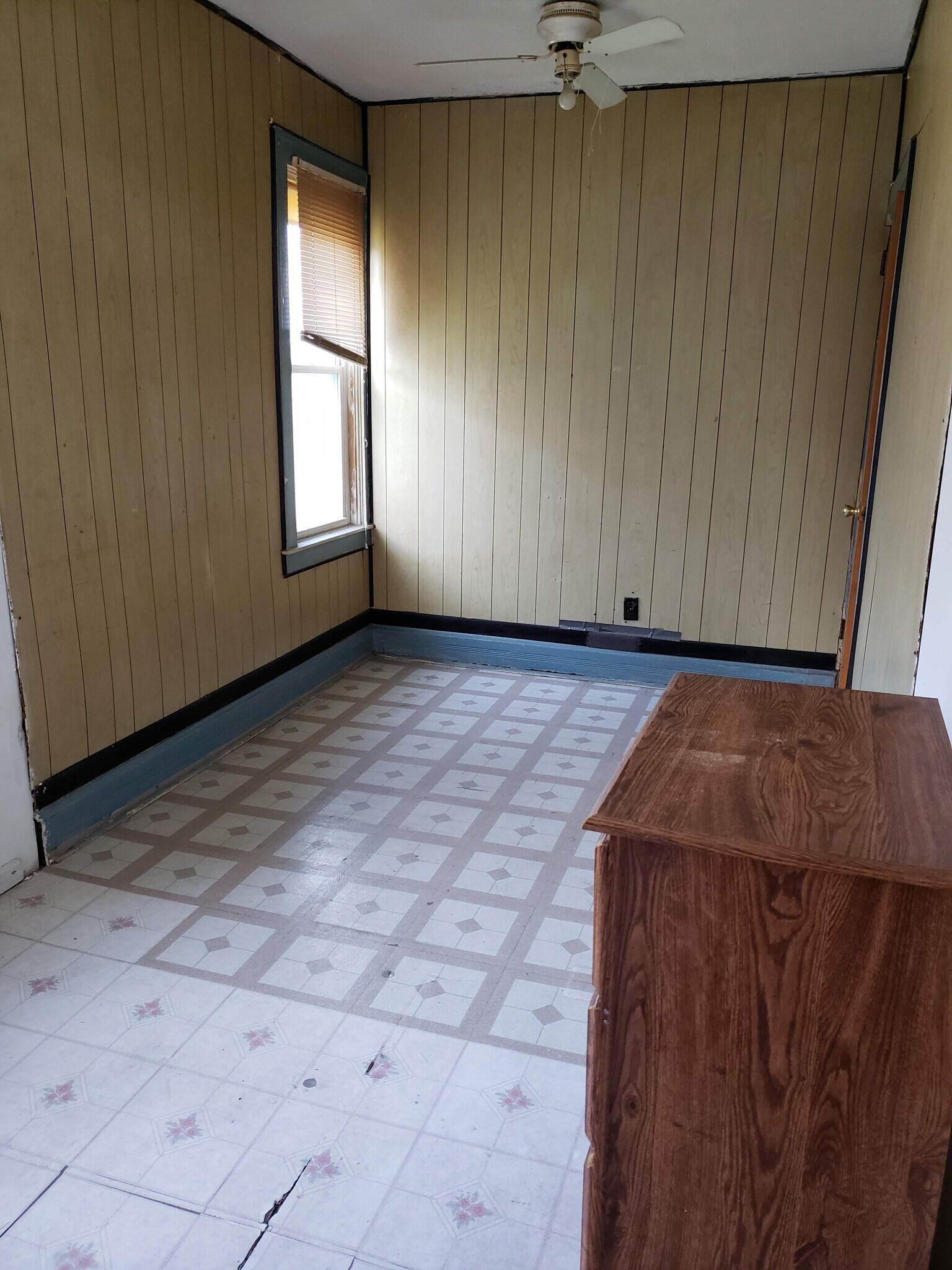 Building Photo - 3037 S Parnell Ave