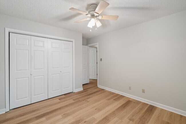 Building Photo - 8815 Brucewood Ln