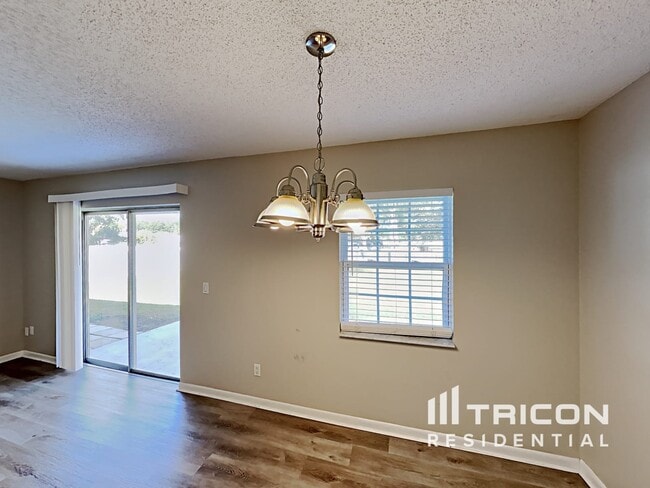 Building Photo - 3106 King Phillip Way