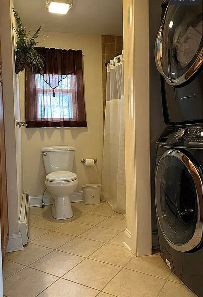 Building Photo - 5 Augusta St