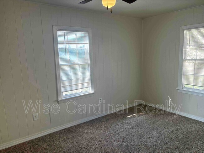 Building Photo - 3015 39th St