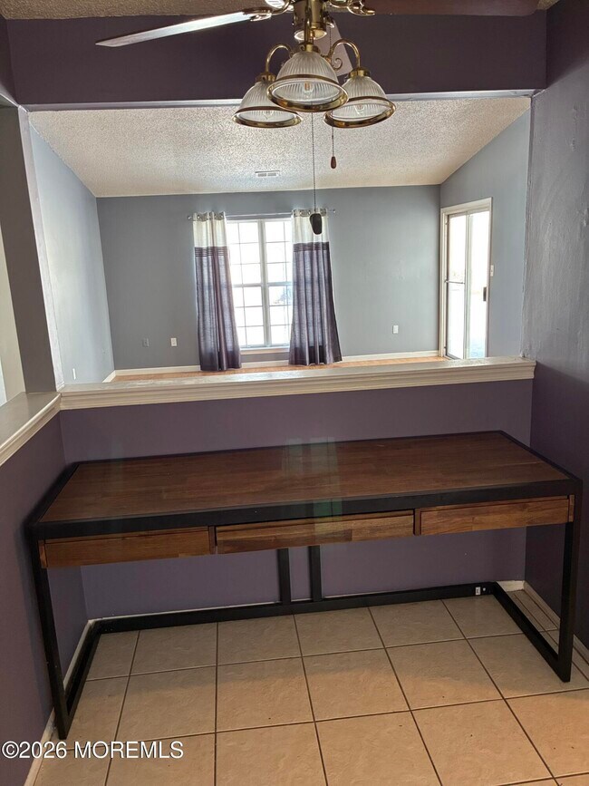 Building Photo - 43 Jaffreyton Close