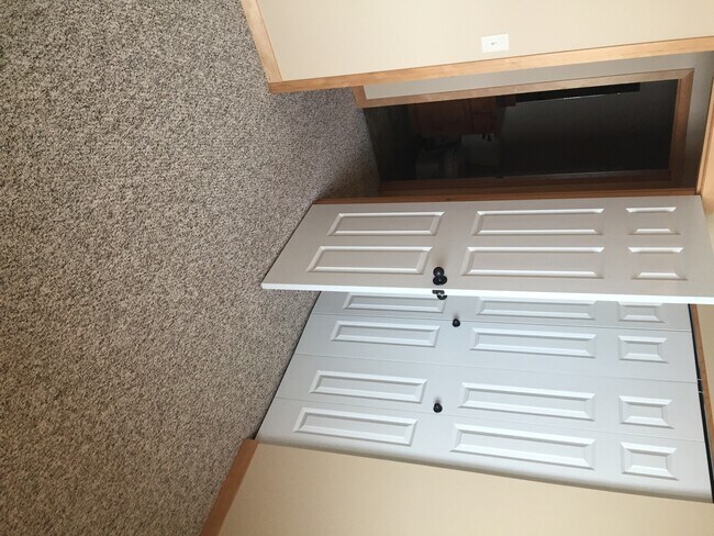 Building Photo - 3 Bedroom 2 Bathroom 4-Plex