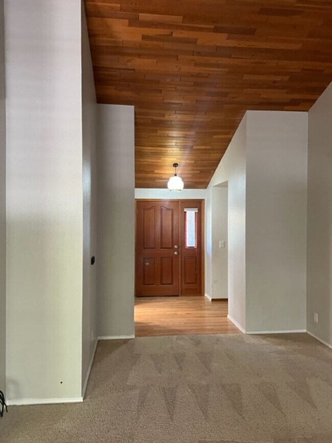 Building Photo - SINGLE LEVEL HOME W/ MANICURED YARD WITH  ...
