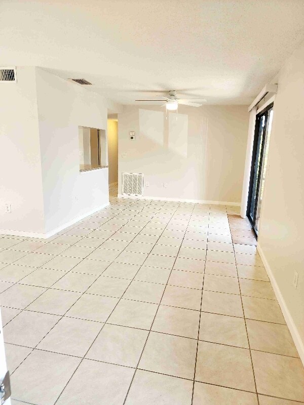 Building Photo - 4022 Beaver Ln