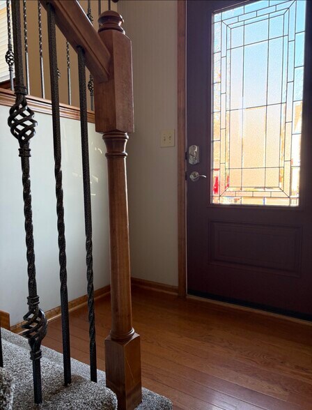 Building Photo - 544 N Old Mill Rd