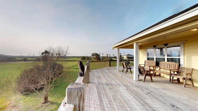 Building Photo - 909 Rancho Caribe Dr