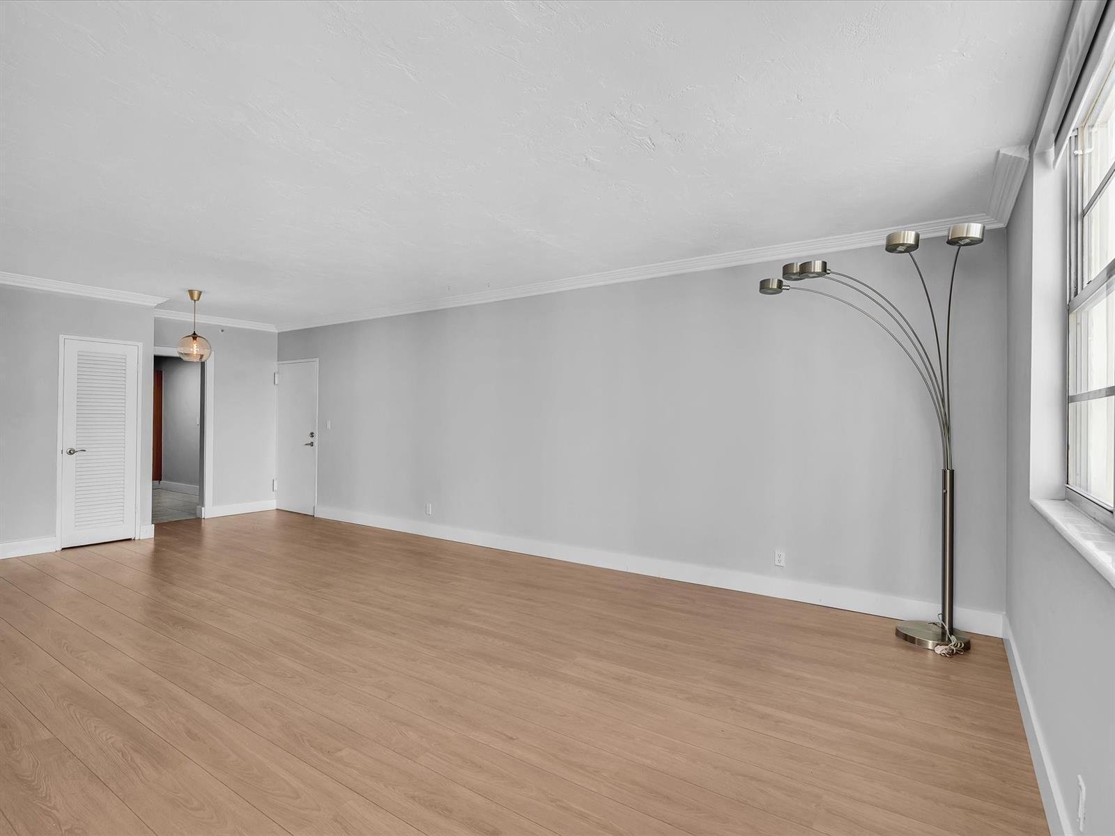 Building Photo - 3001 S Ocean Dr