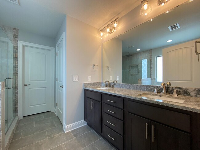 Building Photo - 2789 Riverside Landing Dr