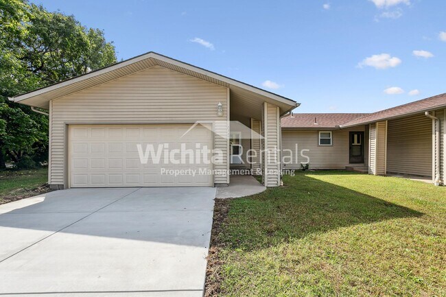 Primary Photo - 2337 N Rutland Ct