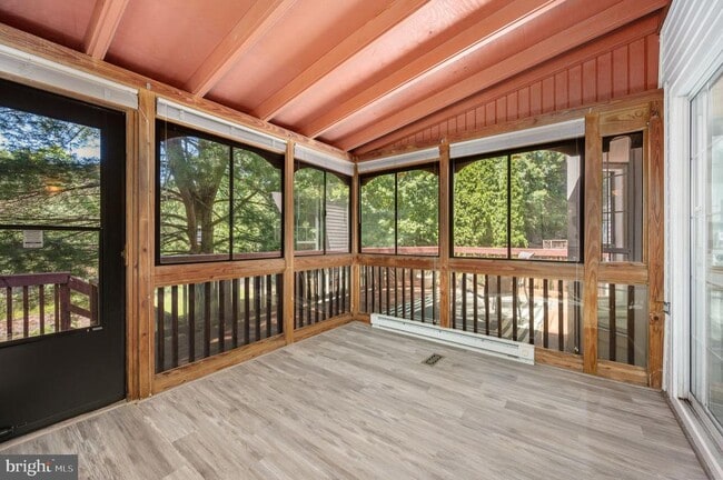 Building Photo - 22 Tanterra Dr