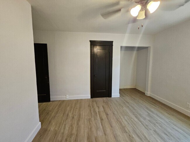 Building Photo - Welcome to Your New Home !