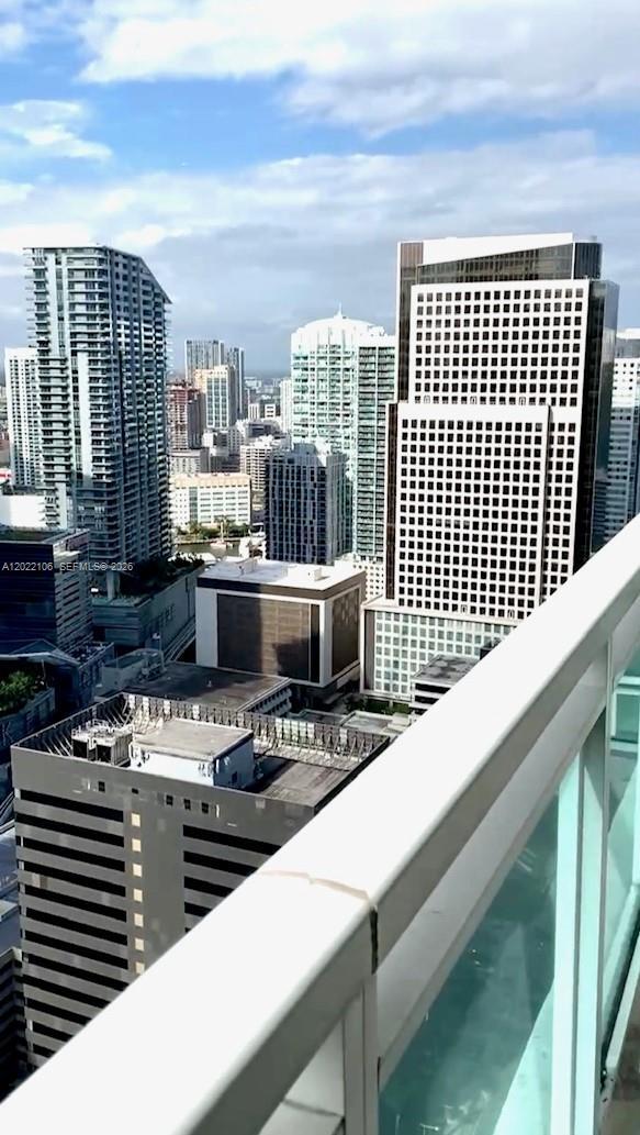 Building Photo - 951 Brickell Ave