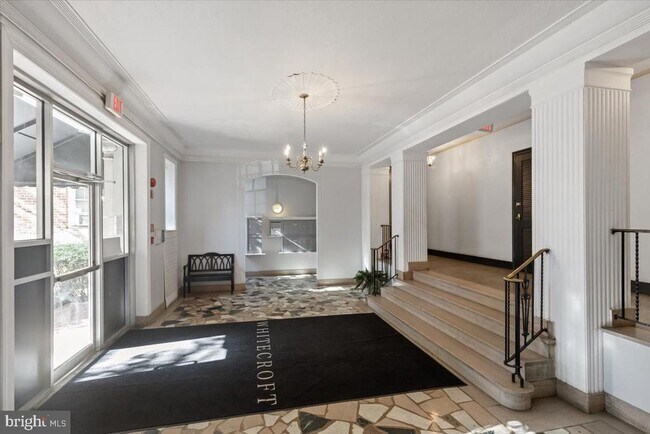 Building Photo - 1301 Longfellow St NW