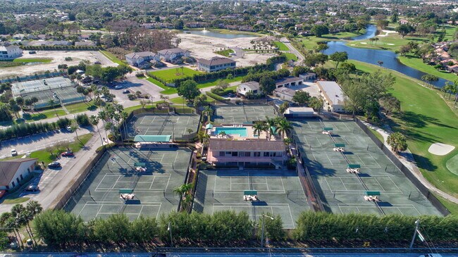 Building Photo - 21211 Lago Cir