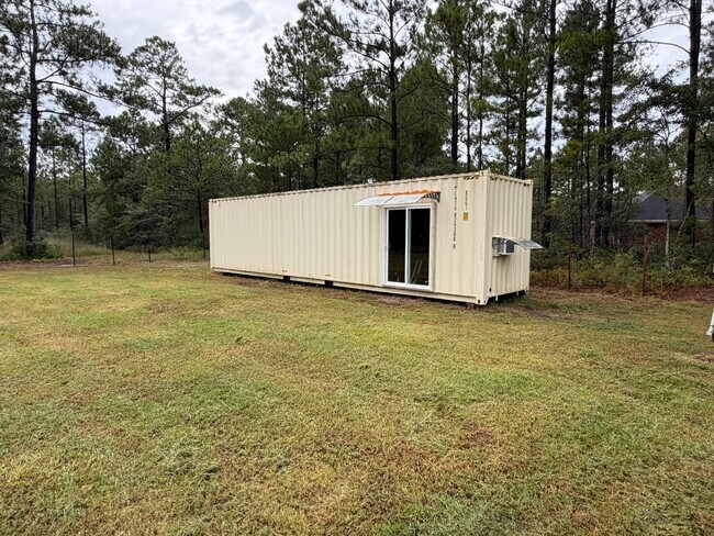 Building Photo - 1101 Old Dixie Hwy N