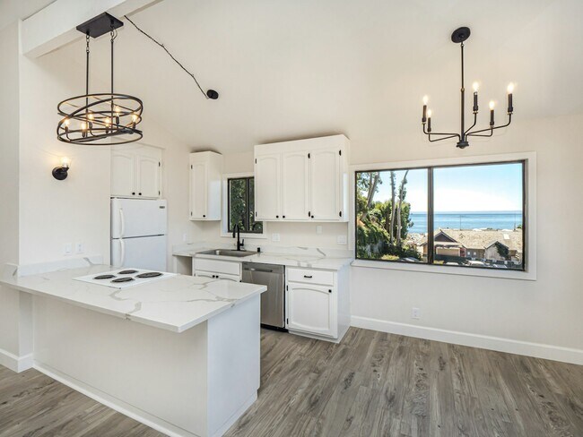 Building Photo - 190 El Camino Medio