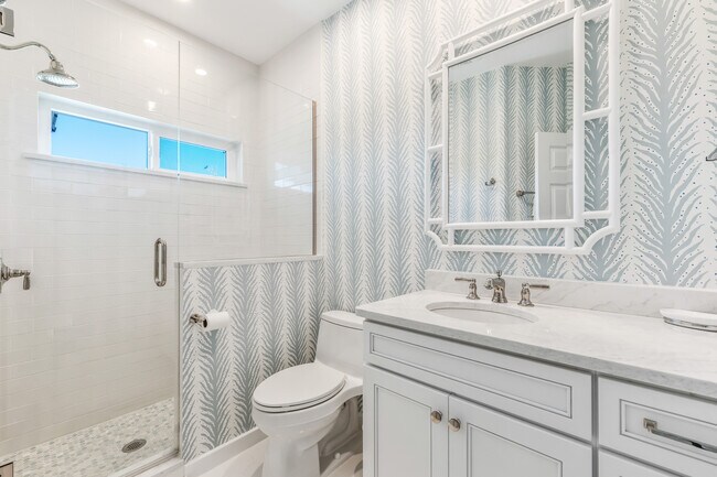 Building Photo - 701 S Harbor Dr