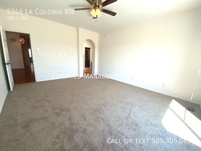 Building Photo - 5346 La Colonia Dr NW