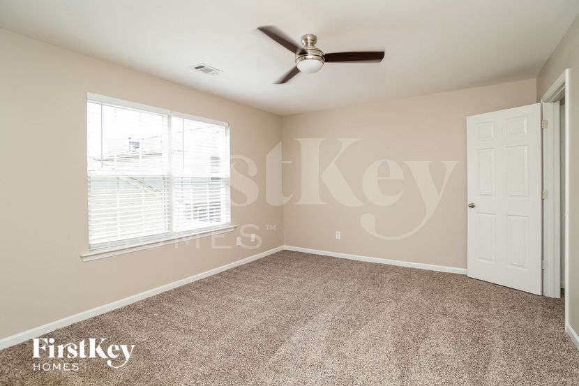 Building Photo - 292 Hiawassee Dr