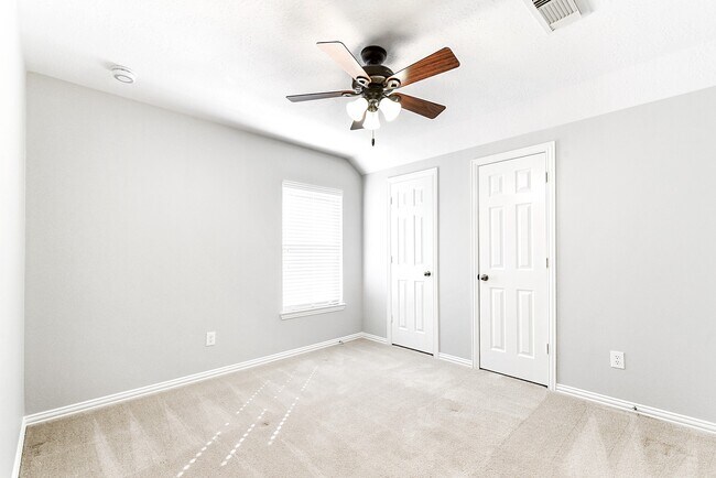 Building Photo - 28223 Daystrom Ln