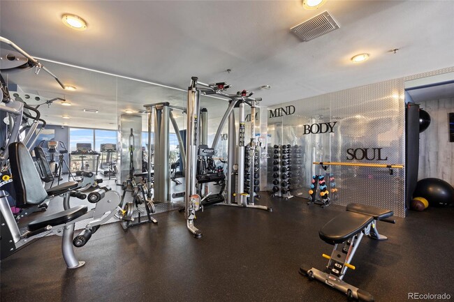 Building Photo - 1625 Larimer St