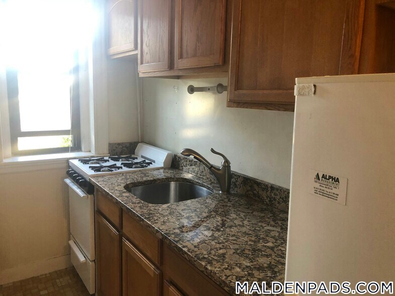 Building Photo - 17-19 Washington St.