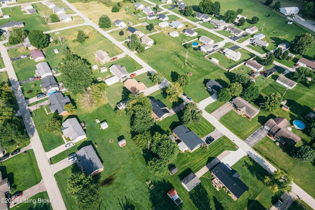 Building Photo - 309 E 6th St