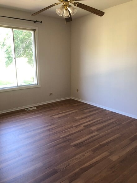 Building Photo - 428 N Ashbury Ave