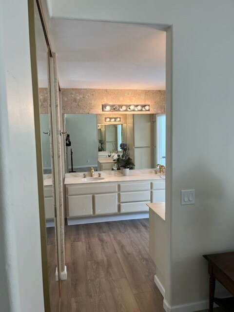 Master Bath - 12161 Nugent Dr