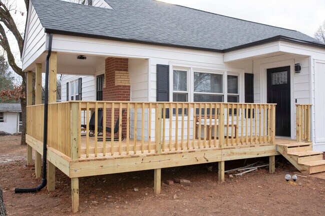 Building Photo - 3325 Poplar Tent Rd