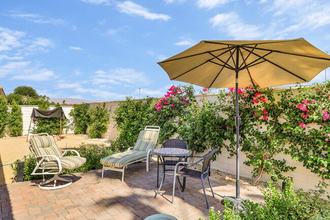 Building Photo - 78825 Vía Ventana