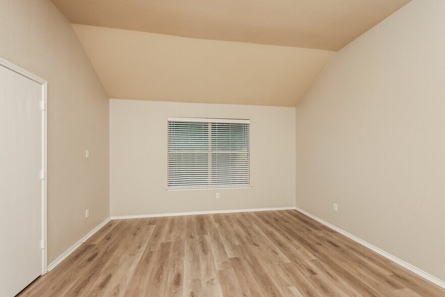 Building Photo - 13532 Baldcypress Dr