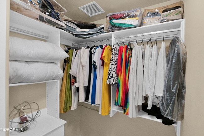 Building Photo - 8 Biltmore Estates Dr