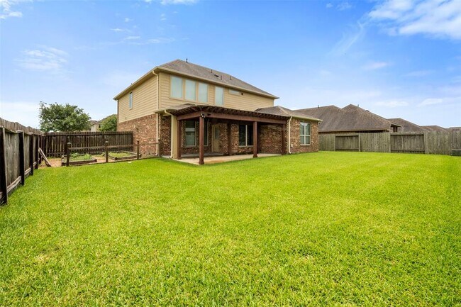 Building Photo - 102 Blossom Terrace Ln