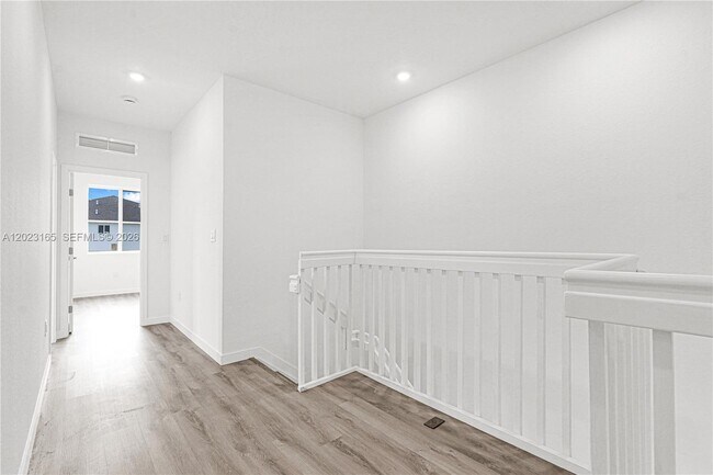 Building Photo - 22555 SW 125th Ave