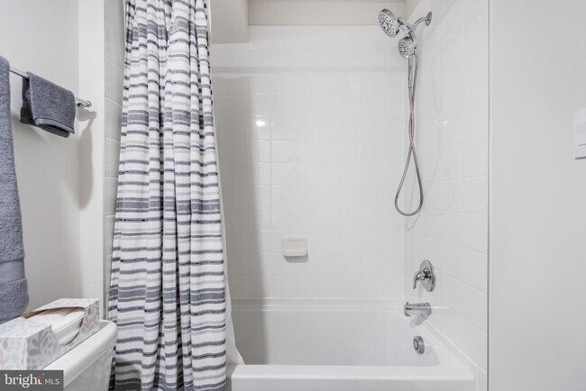 Building Photo - 345 Soft Rush Ln