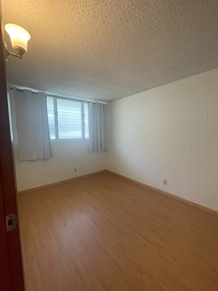 bedroom - 1555 Pohaku St