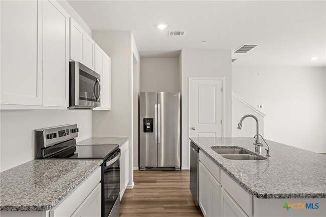 Building Photo - 12811 Village Spun Plz