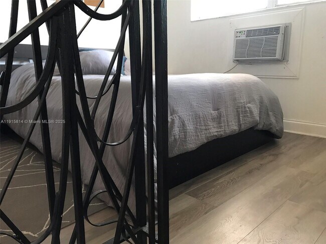 Building Photo - 421 NE 68th St