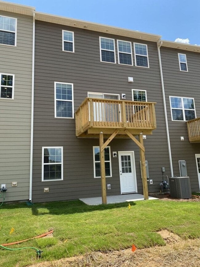 Building Photo - Coming Soon!!!  Townhome in Ardrey North