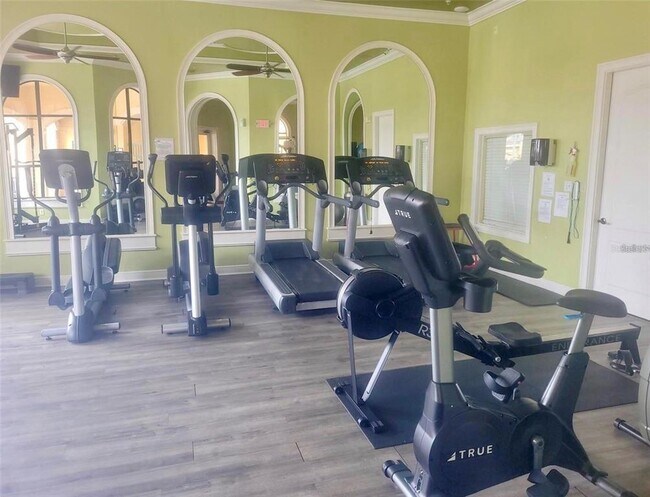 Building Photo - 2709 Via Cipriani