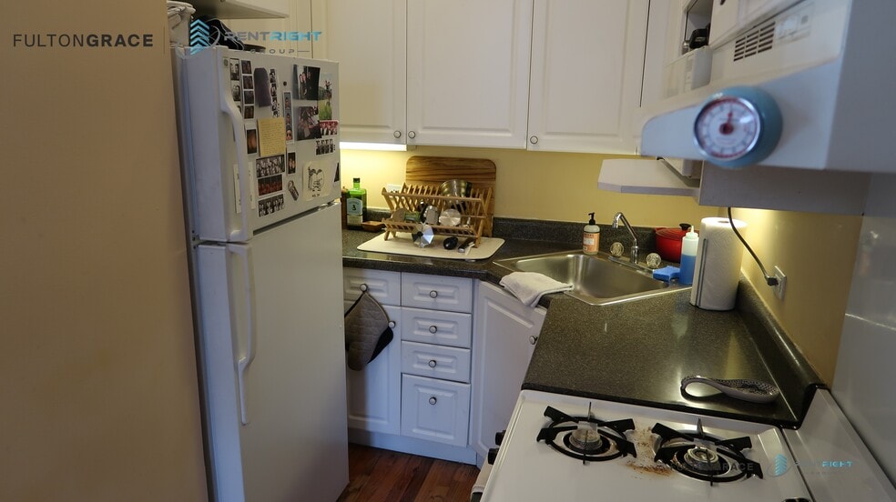 Building Photo - 1443 N Bosworth Ave