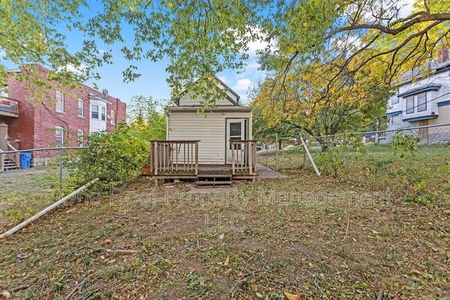 Building Photo - 3006 Brooklyn Ave
