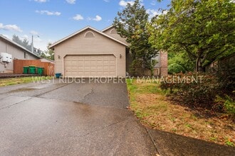 Building Photo - 12759 SW Morning Hill Ct