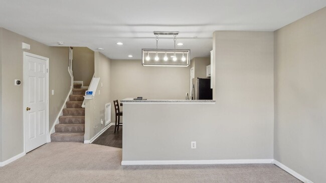 Building Photo - Discover the charm of this beautifully upd...